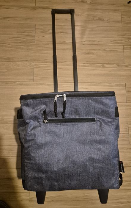 Troler Ghiozdan nou cu  interior impermeabil