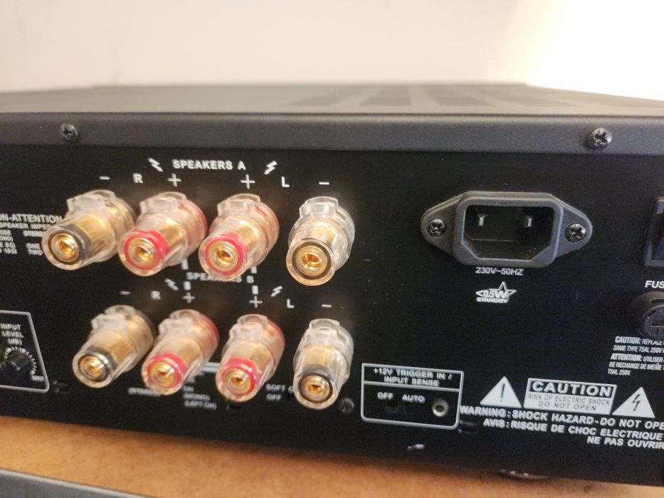 Amplificator NAD C275BEE