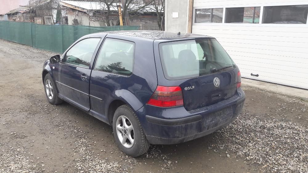 Dezmembrez Piese Vw Golf4 din 2001