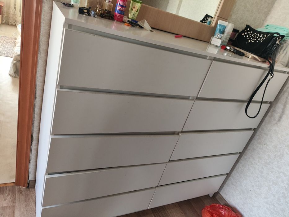 Продам комод и зеркало