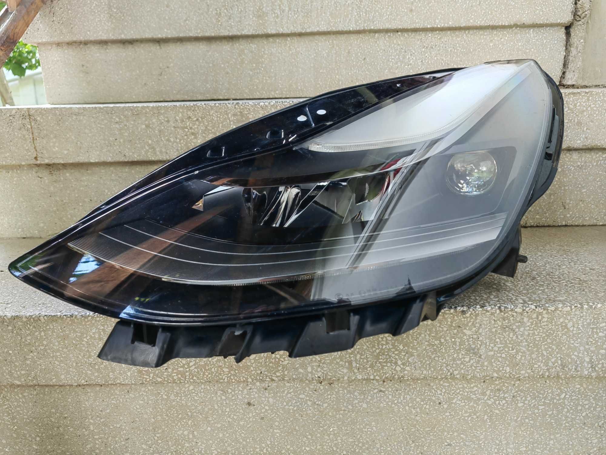Фар Tesla Model 3/Y LED ляв / Фар Tesla 3 / Фар Тесла 3 Оригинален