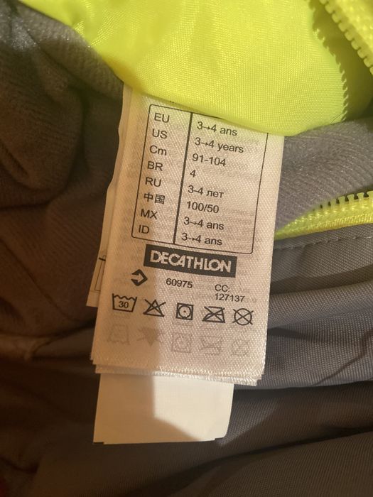 Vand pantaloni noi de iarna marimea 91-104