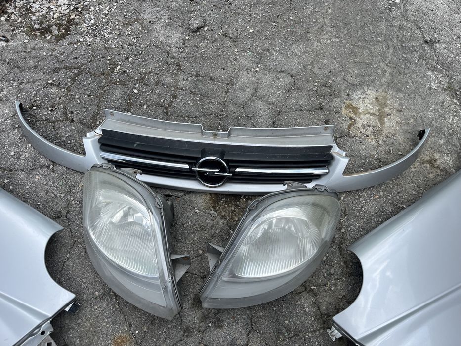 Броня Капак Очиларка Маска Фар Opel Vivaro, Опел Виваро, Тrafic