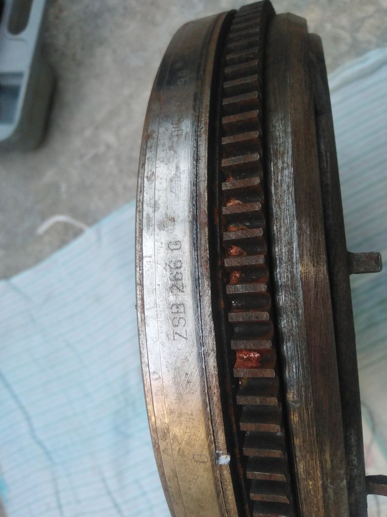 Демпферен маховик 1.9TDI 96kw