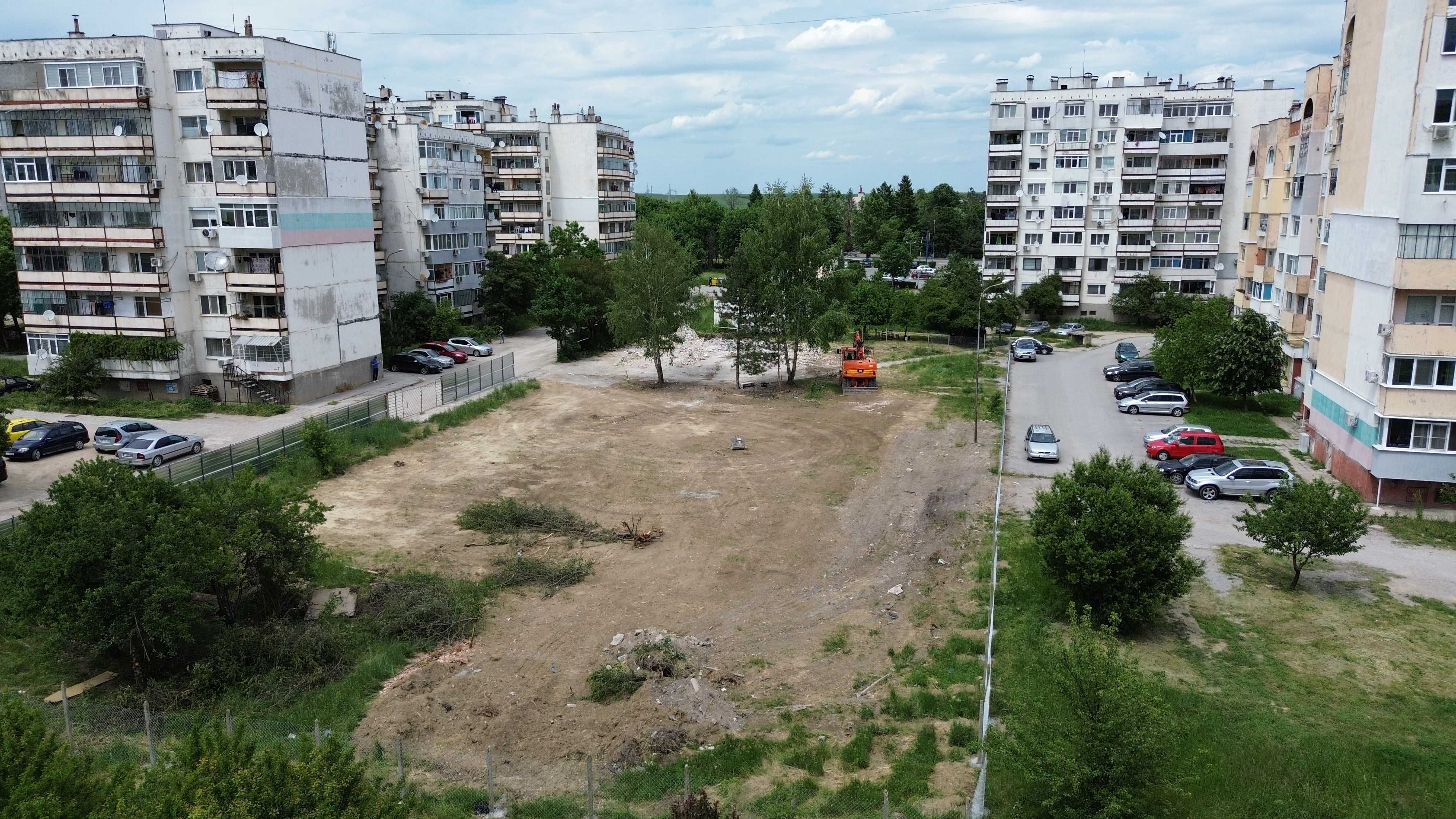 ТРИСТАЕН Апартамент! Кв. Запад до Лидл, Сграда ’’Лозана’’!