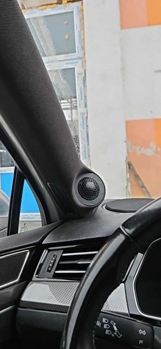 vand stalpi custom pentru tweetere VW Passat B8/Arteon
