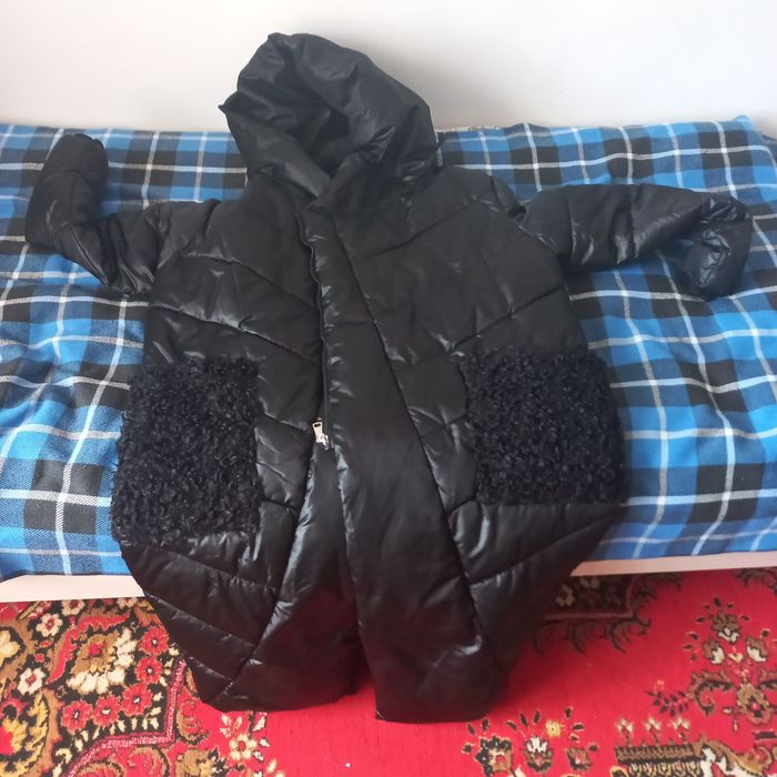 Куртки зимние , женские и мужские