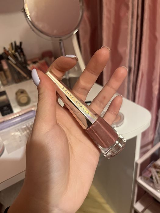 Декоративна Козметика: Huda, Dior, Fenty, MAC, Too Faced, Rare Beauty