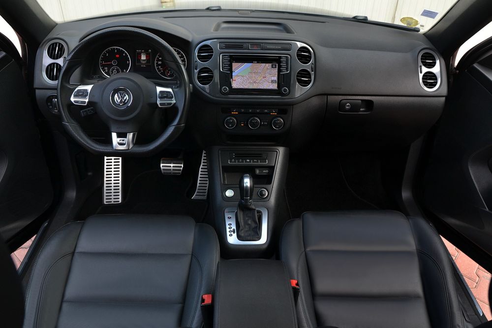 Tiguan R-Line 2.0TDi Automat Euro6 4Motion Full Led184CP Trapă Panoram