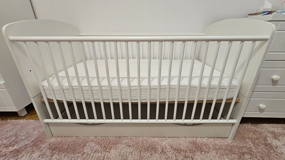 Patut petru copii cu sertar