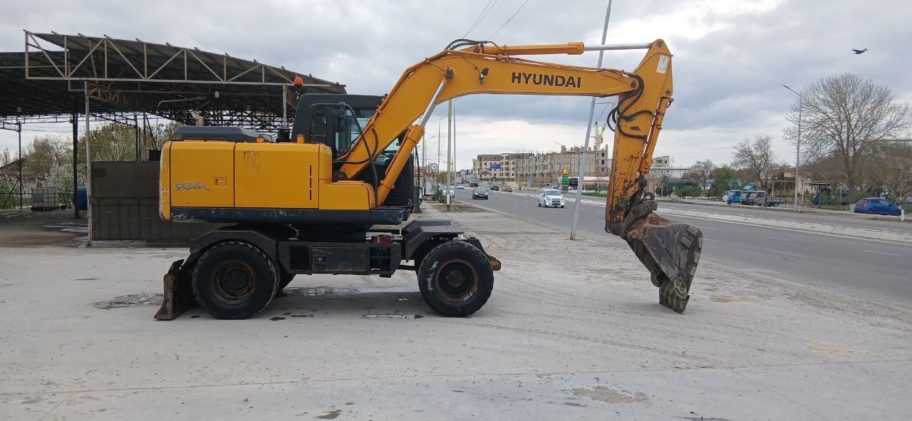 Hyundai экскаватор