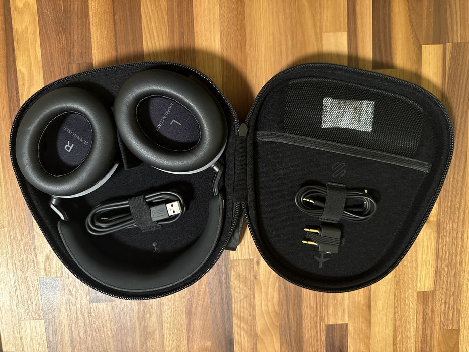 Senheiser Momentum 4 Wireless