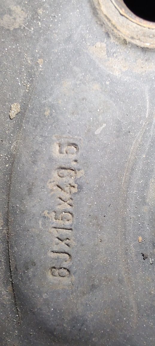 Желвзни джанти с гуми 15 цола за Ford 4x108