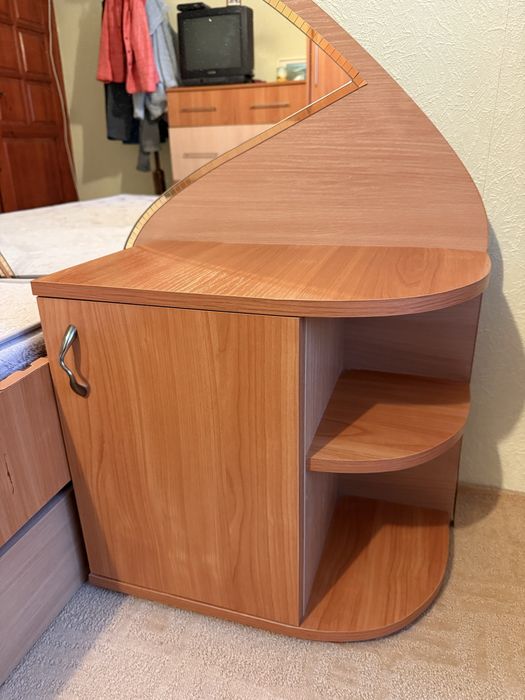 Легло/Спалня с нощно шкафче