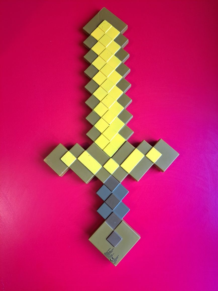 Sabie gold Minecraft plastic