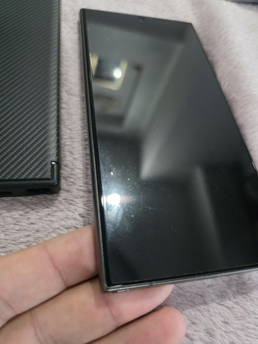 Samsun S24 ultra/256 gb. Nu ma intereseaza schimburi! Pret FIX.