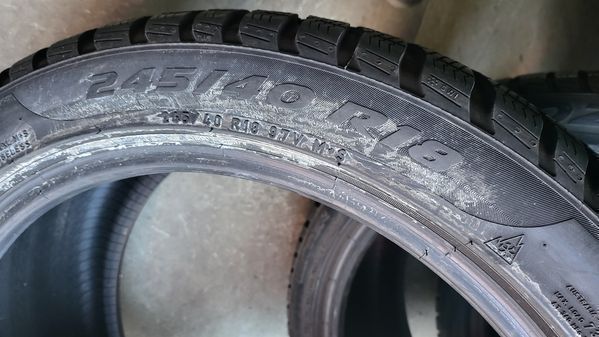 245/40/18 Pirelli 4piese