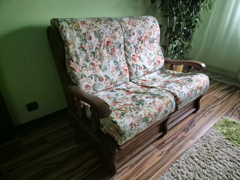 Canapea lemn masiv, 2 locuri extensibila