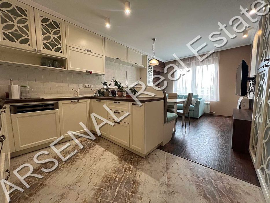 Дава се под наем Тристаен апартамент в София, Гео Милев - 95 кв.м за 800 € - Снимка #1