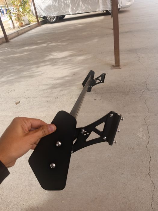 Spoler juda ideal holatda