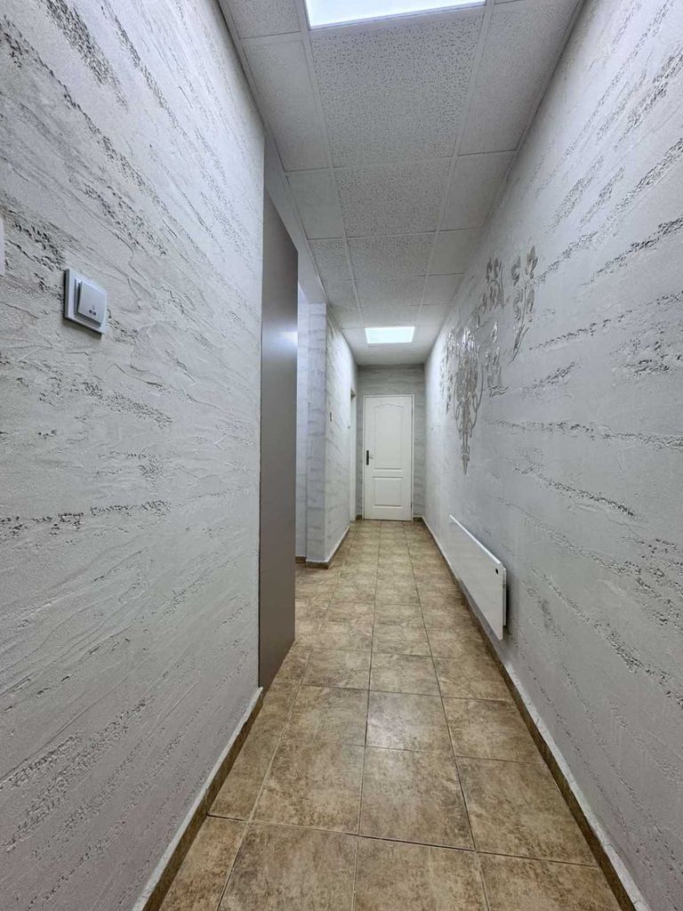 Продава се Тристаен апартамент в Русе, Център - 110 кв.м за 1555 €/кв.м - Снимка #9