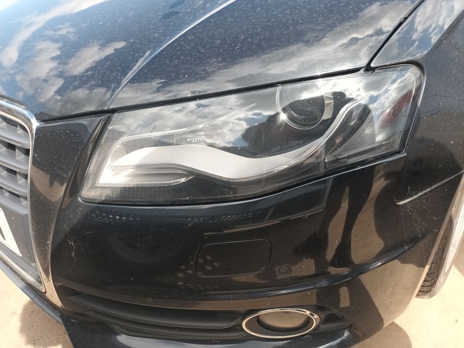 Far dreapta   bi xenon   audi a4 b8 cu tot cu suport si spalator