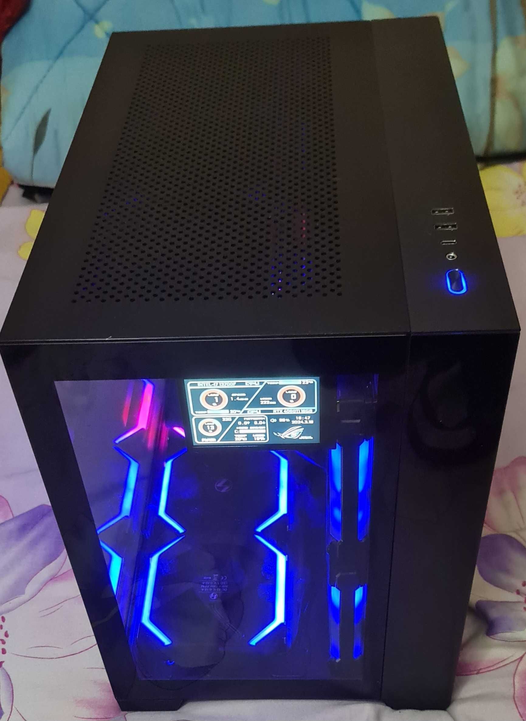 PC Lian li,i7 13700F,rtx 4060 TI 16 gb,32 gb ram,nvme+ssd 1tb