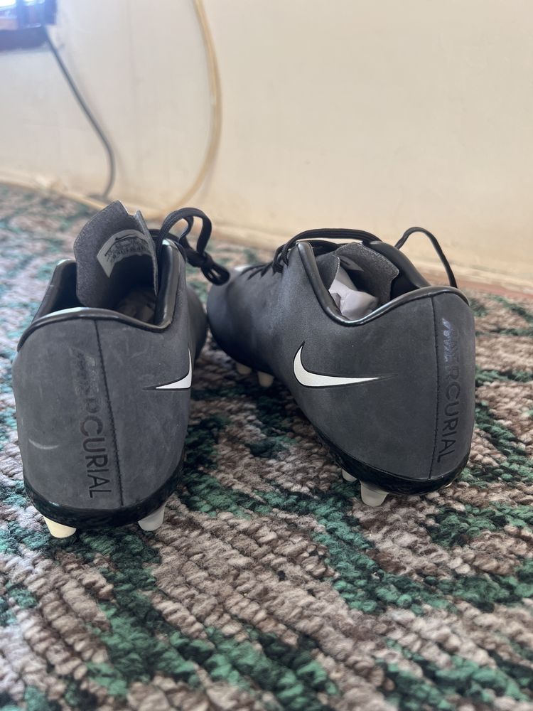 Nike mercurial 100 % original