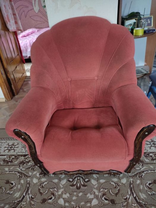 Продам кресло б.у.