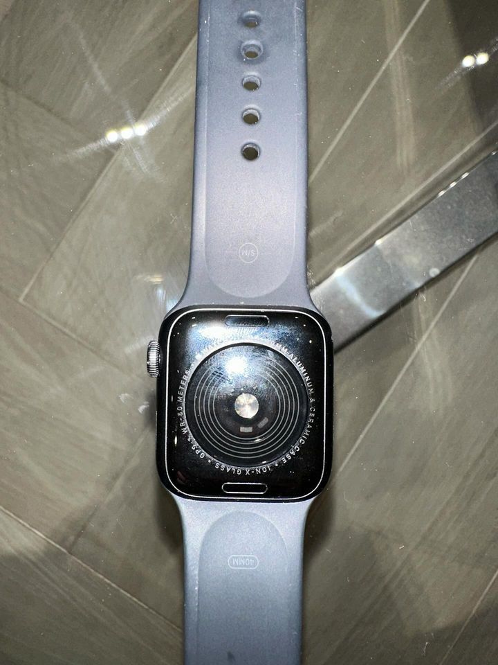 Apple watch SE черен