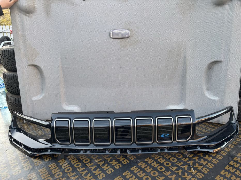 Решетка Грил Jeep Avenger