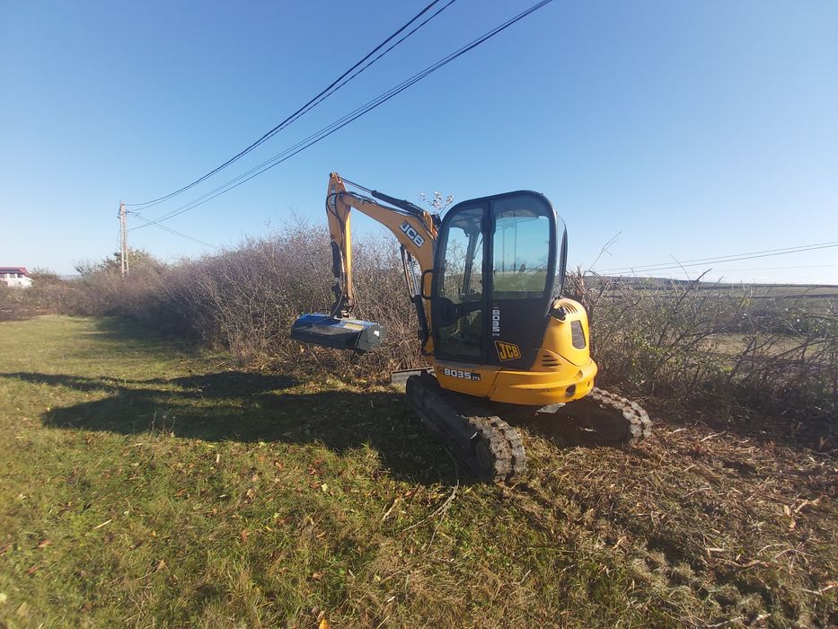 Închiriez miniexcavator săpat bobcat basculante Oradea defrisat