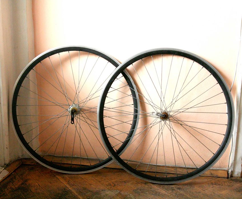 Три броя капли за велосипед, 28", алуминиеви. Коплект и предна с диск.