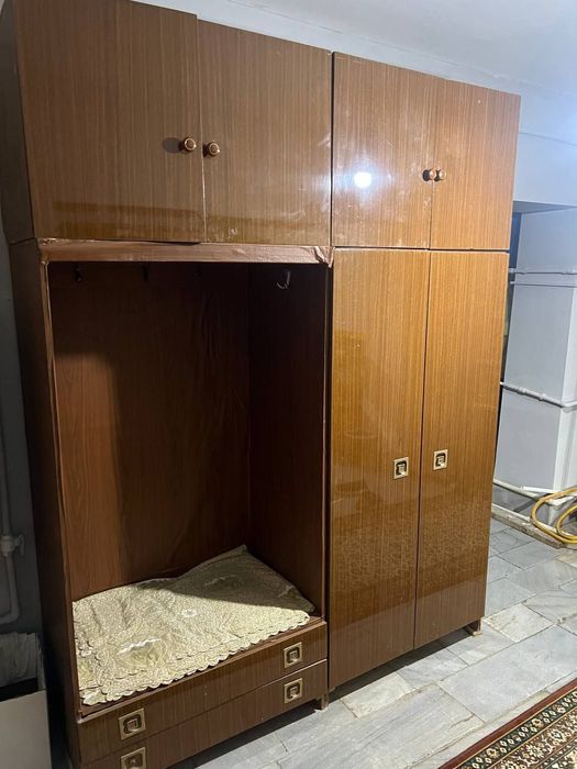 Шкафлар сотилади