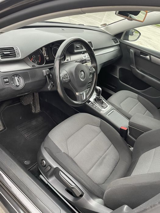 VW Passat 2012 // DSG // 140 CP