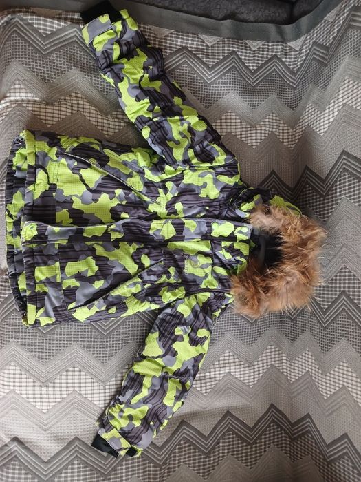 Отдам даром зимний костюм