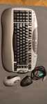 Tastatura wireless A-4 TECH taste numerice pe stanga