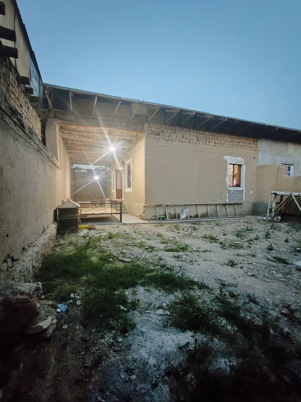 Shahar markazidan uchastka yil oxirigacha 2 bo'lib berisham munkin