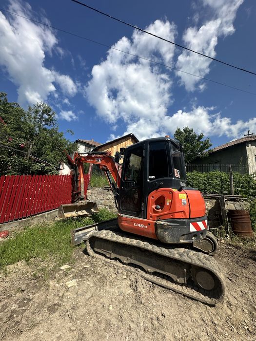 Inchiriere mini excavator 5tone - alimentare apa, gaz, canal, etc