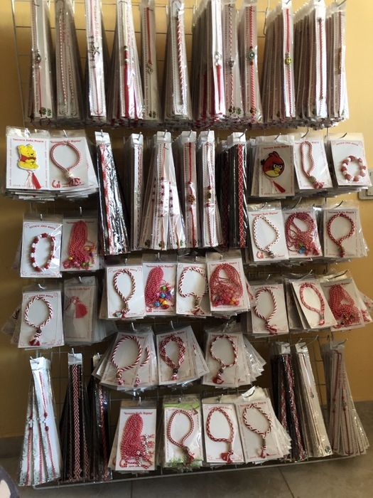 Налични!Нови!Мартеници на стелаж  до -68% от продажната цена!ПРОМОЦИЯ!