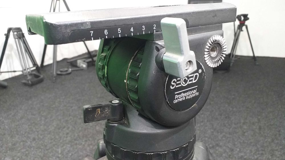 Trepied video profesional