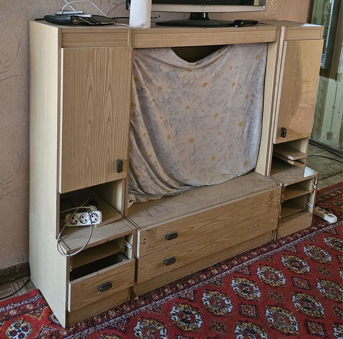 Отлам бесплатно Старые мебели