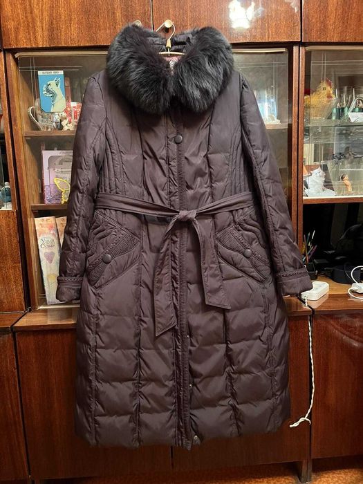 Продаю куртку женскую