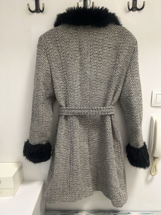 Красиво, елегантно дамско палто