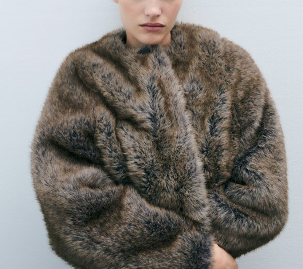 НОВО яке Манго космест ефект Fur effect jacket