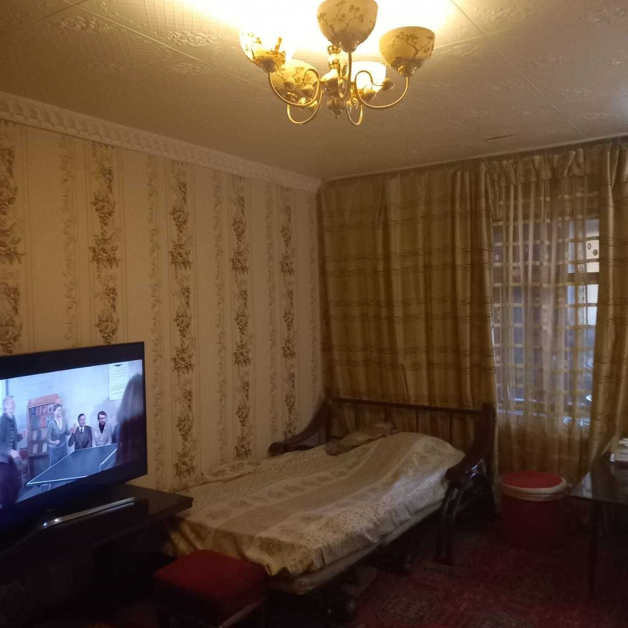 Продается двухкомнатная квартира на Бектимире  по ул. Олтинтопган-25
