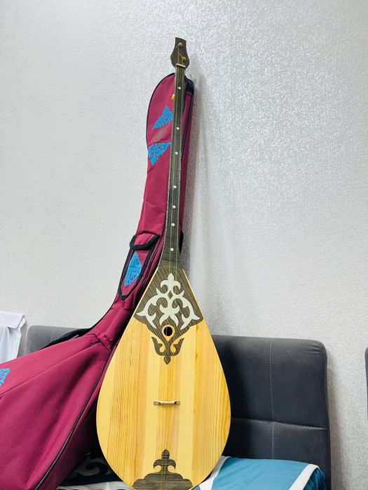 Домбра в идеальном состоянии!