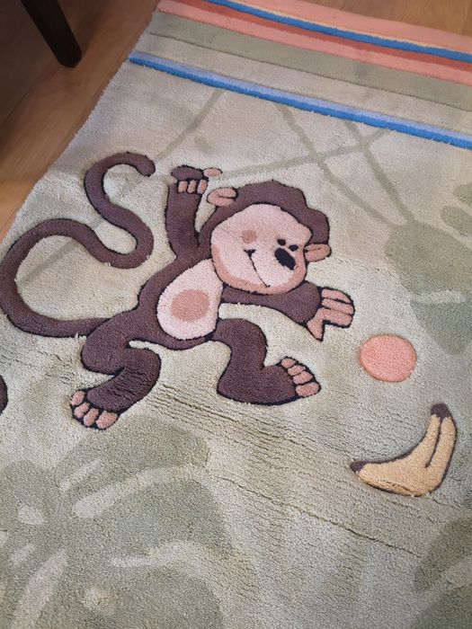 Детски килими с маймуни