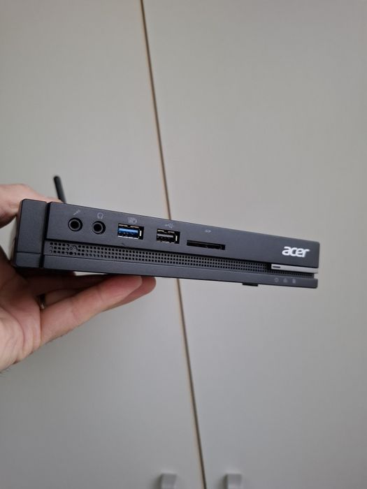 Vând  mini PC Acer Veriton N2120G