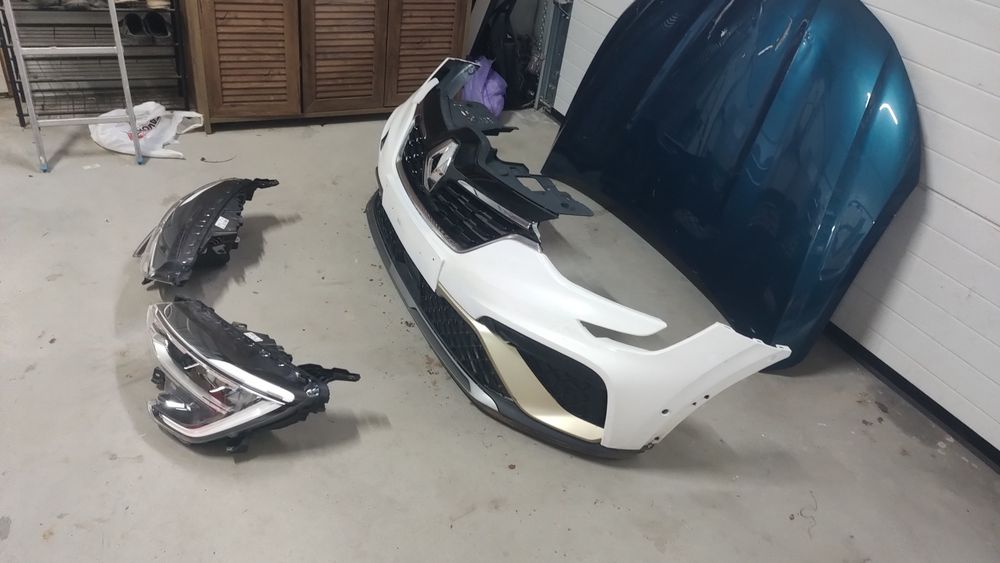Bara fata , capota , faruri Renault arkana GT line